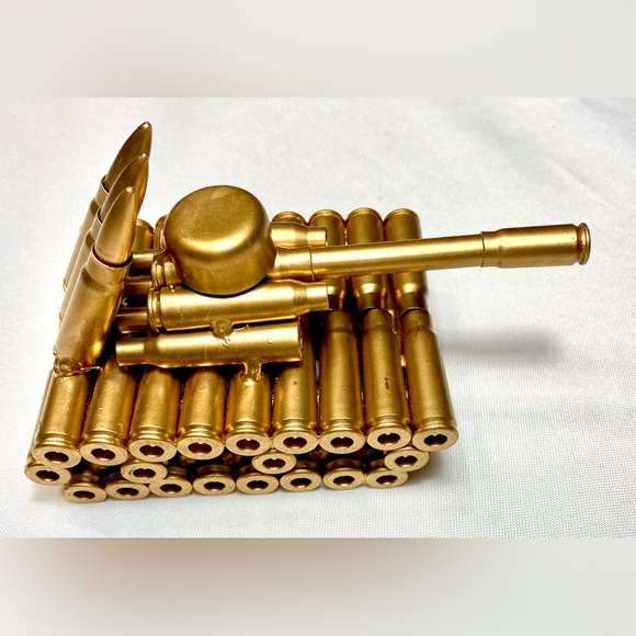 Folk-Art Military Battle Tank Made from Recycled Bullet Rifle Casings Figurine - Picture 5 of 15